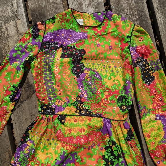 Vintage John Meyer abstract lightweight psychedelic fit n flare mini gogo dress - Picture 2 of 10